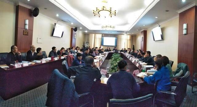 2025年香港资料免费警惕虚假宣传、全面解答与解释，全面释义、实证解答解释落实